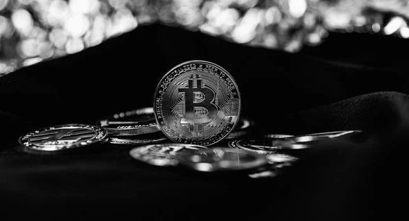Cryptocurrency & Blockchain